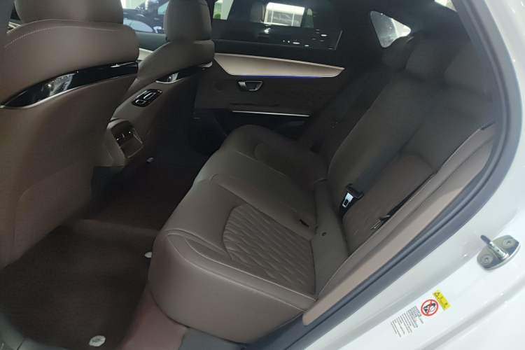 Used BYD Han 2023 EV Champion Edition 605KM Front-Drive Premium Model Left Rear Seat