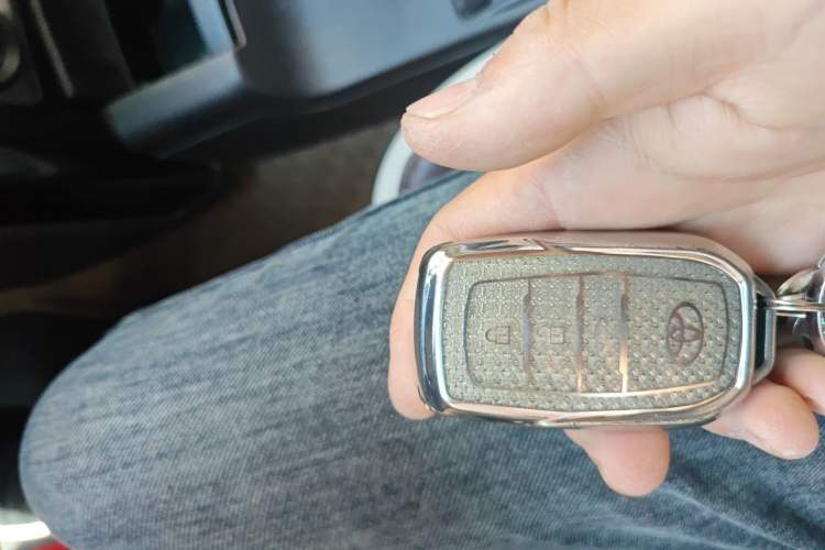 Used Toyota Prado 2015 2.7L Automatic Standard Edition Vehicle Key