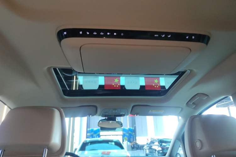 Used Buick GL8 New Energy 2025 Lu Shang Luxury Edition 7-Seater Headliner