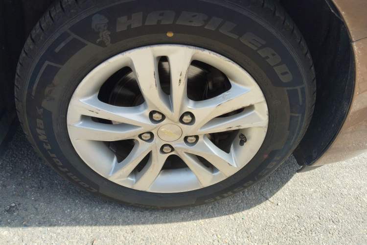 Used Chevrolet Cavalier 2016 1.5L Automatic Xinyue Edition Right Front Wheel Hub