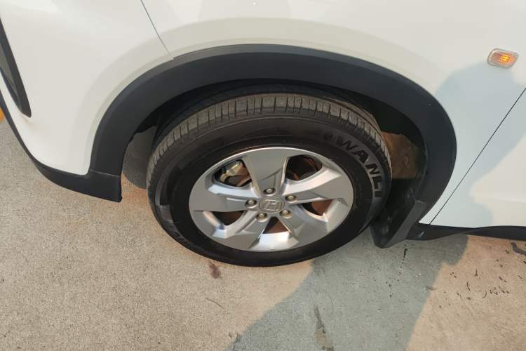 Used Honda XR-V 2017 1.5L LXi CVT Classic Edition Left Front Wheel Hub