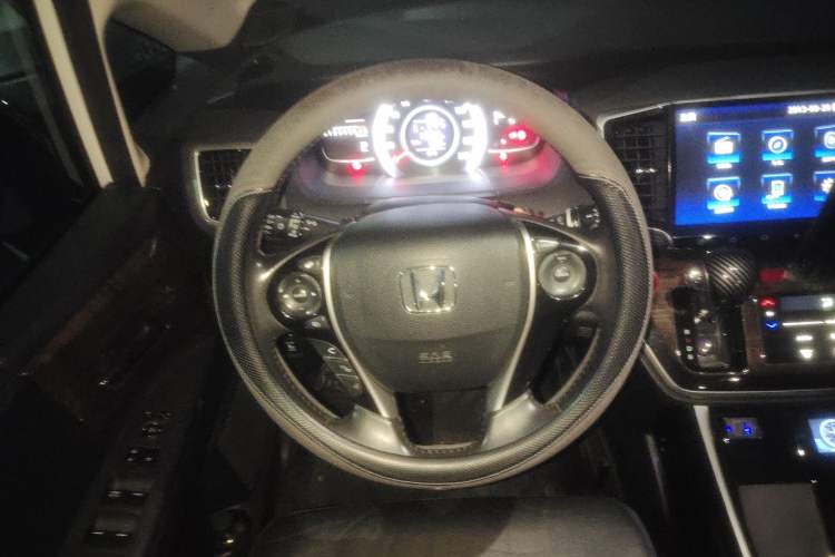 Used Honda Odyssey 2015 Updated Version 2.4L Smart Edition Steering Wheel