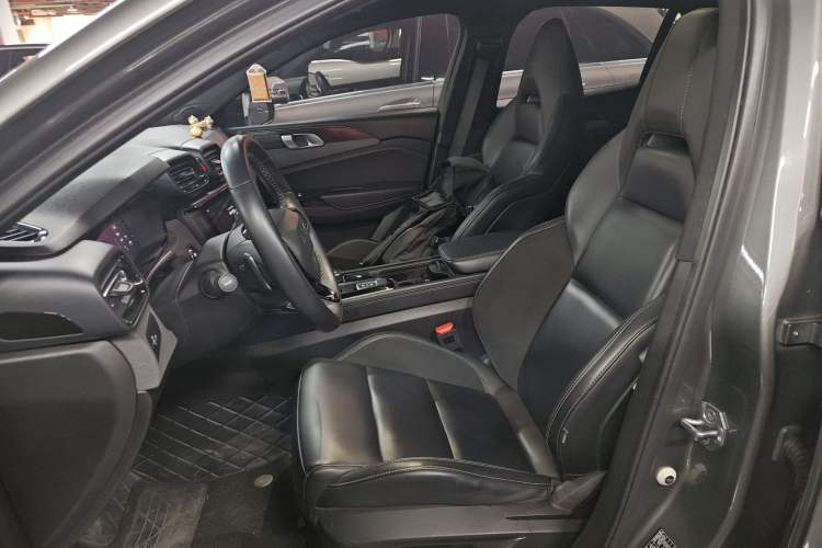 Used Lynk & Co 03 2022 1.5TD DCT JingPlus Left Front Seat