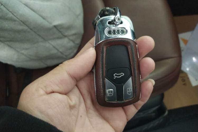 Used Audi Q7 2018 40 TFSI Comfort Model
