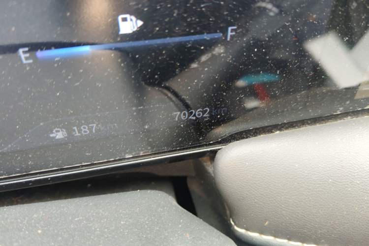 Used Venucia V 2021 260T Idol Edition
