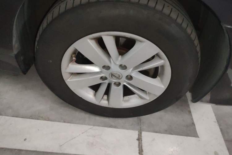 Used Nissan Teana 2011 2.0L XL Comfort Edition Right Front Wheel Hub