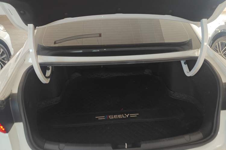 Used Geely Auto Preface 2023 1.5TD Fuyao Version
