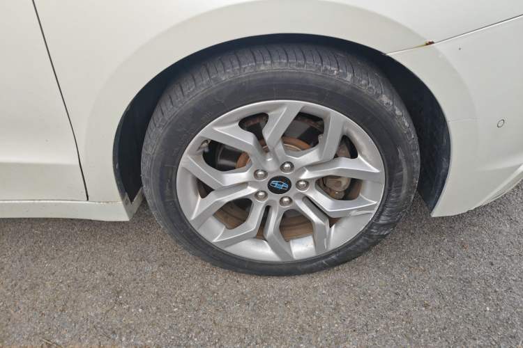 Used Geely Auto Emgrand GT 2015 1.8T Flagship Model
