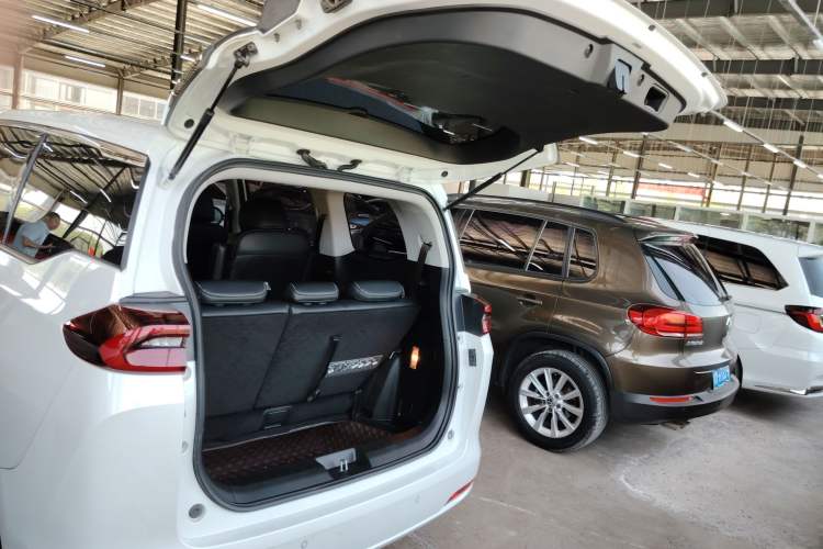 Used GAC Trumpchi M6 2023 PRO 270T DCT Luxury Edition
