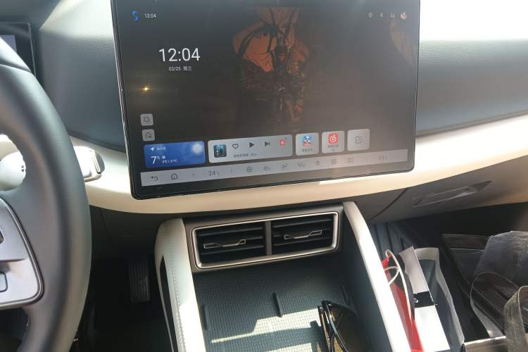 Used BYD Yuan UP 2025 Intelligent Driving Version 401 km Leading Edition