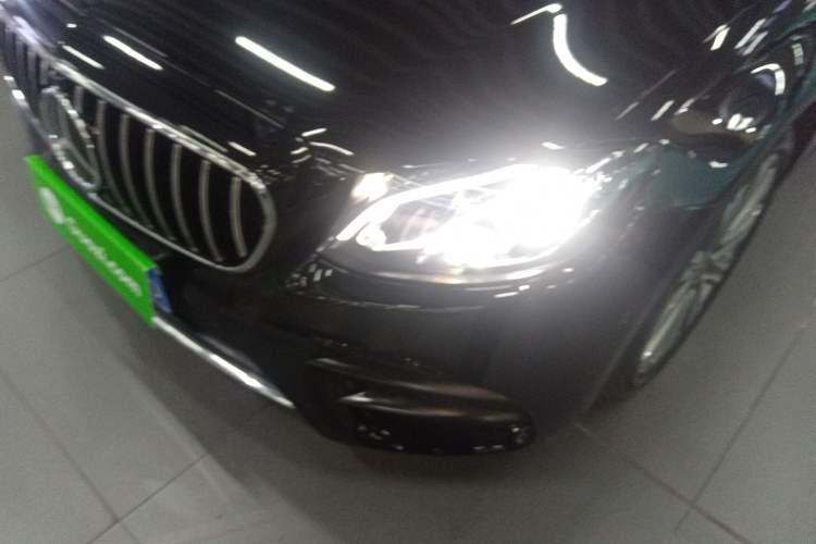 Used Mercedes-Benz E-Class 2018 E 300 L Sport Luxury Edition Left Front Headlight