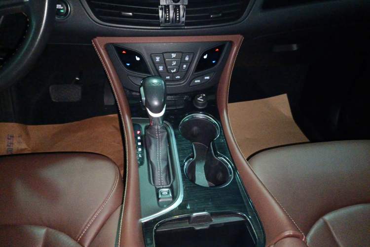 Used Buick Envision 2021 532T Two-Wheel-Drive Elite Version Gear Lever