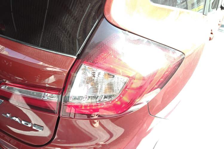 Used Honda Jade 2016 1.8L Automatic Comfort Version 5 Seats
