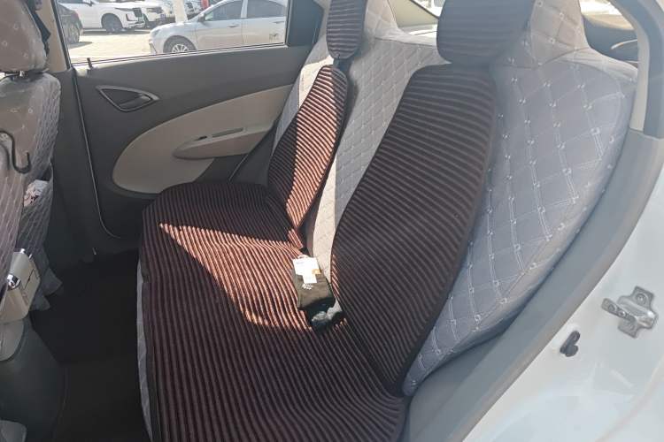 Used Chevrolet Sail 2011 Sedan 1.4L Manual Happiness Edition