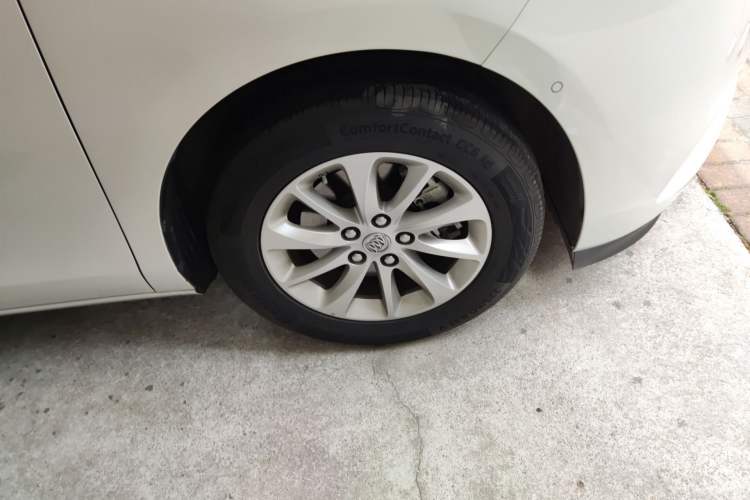 Used Buick GL8 2018 ES 28T Comfort Model China VI Standard