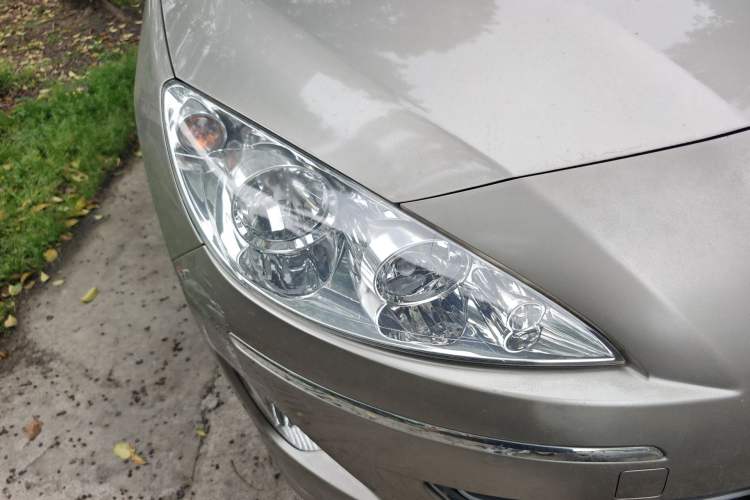 Used Peugeot 408 2011 1.6L Manual Comfort Edition Right Front Headlight