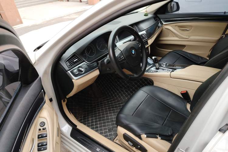 Used BMW 5 Series 2014 520Li Elegant Model Driver Seat