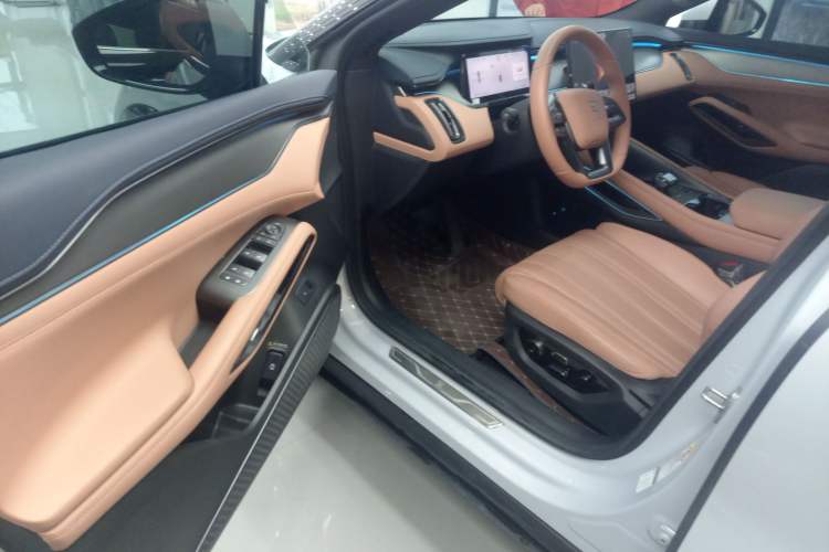 Used BYD Song L EV 2025 Intelligent Driving Version 662 km LiDAR Excellence Edition