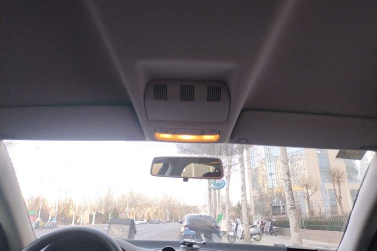 Used Skoda Octavia 2015 Classic Model 1.6L Manual Eado Version
