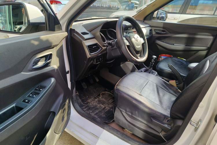 Used Wuling Hongguang 2019 1.5L S Standard Version China VI LAR