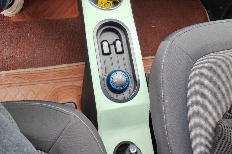 Used Wuling Hongguang MINIEV 2022 Zizai Version Lithium Iron Phosphate Gear Lever