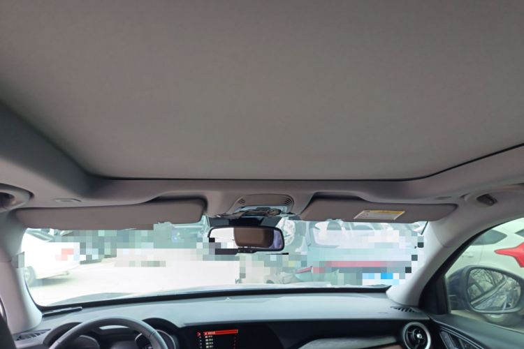 Used Alfa Romeo Stelvio 2017 2.0T 200HP Elite Edition Headliner