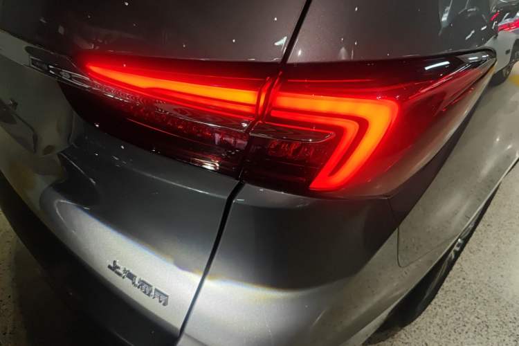 Used Buick GL8 2023 Land Executive Class Smart Enjoyment Model