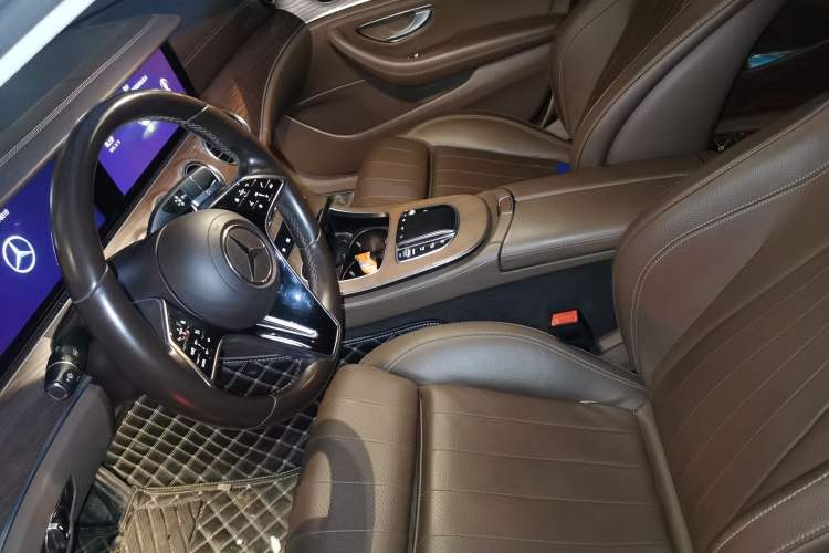 Used Mercedes-Benz E-Class 2022 E 260 L
