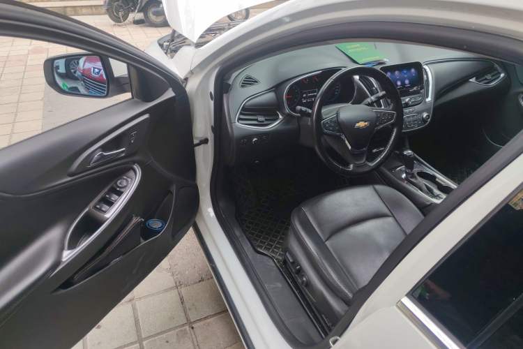 Used Chevrolet Malibu XL 2019 535T CVT Active Version Driver Seat