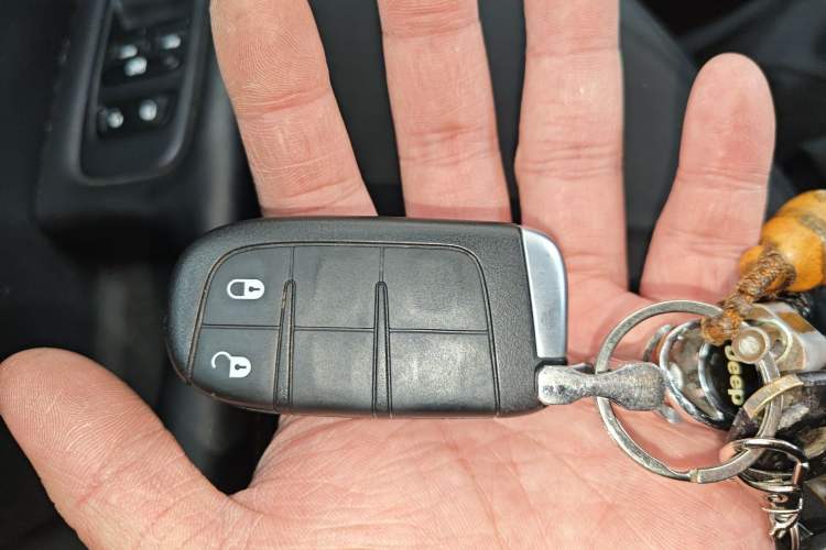 Used Jeep Compass 2019 220T Automatic Family Edition