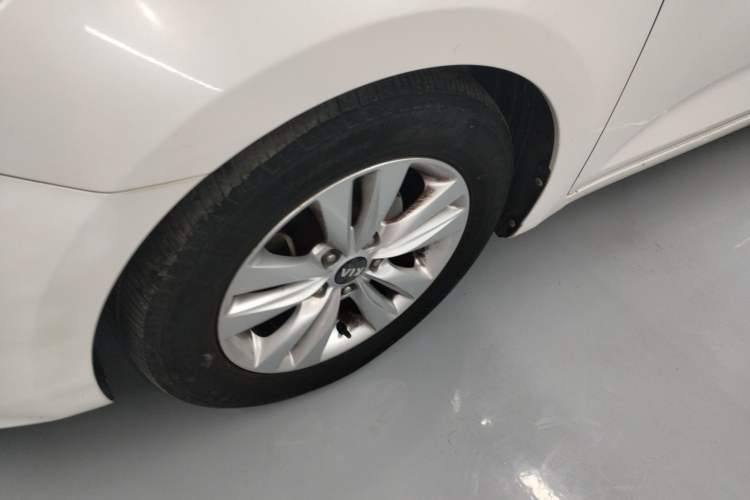 Used Kia K4 2014 1.8L Automatic GL Exterior 4