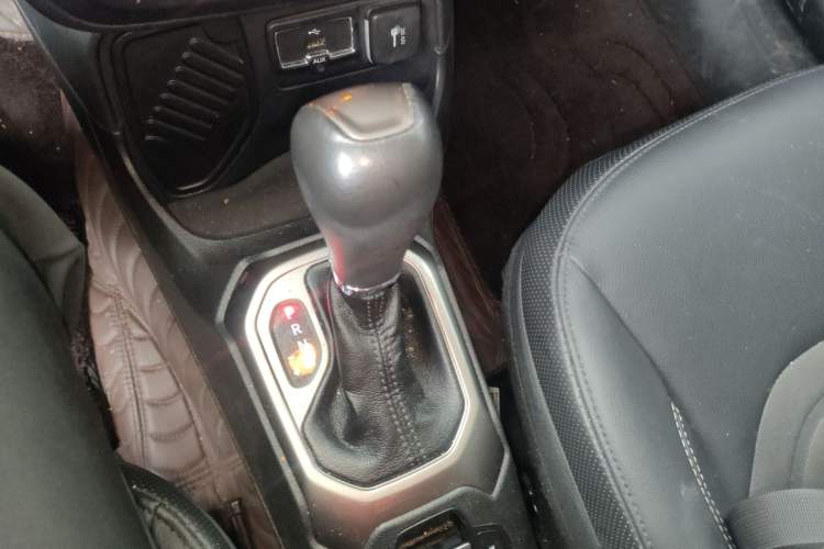 Used Jeep Renegade 2019 220T Automatic Elite Edition
