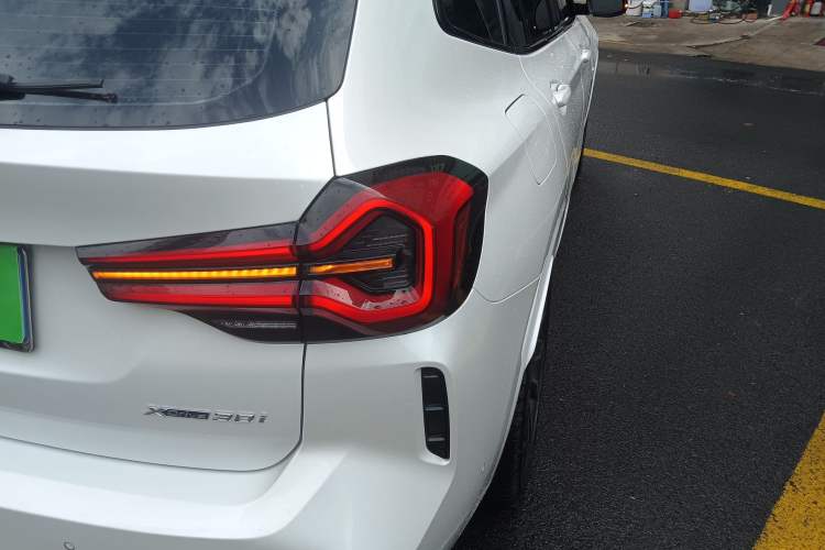 Used BMW X3 2022 Facelift xDrive30i Luxury Edition M Night Edition Package Exterior 3