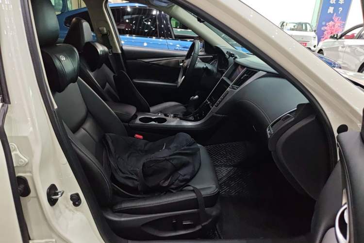 Used Infiniti Q50L 2022 2.0T Enjoyment Edition
