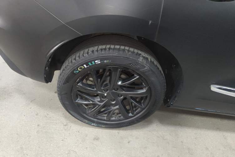 Used Haval JOLION 2021 1.5T Automatic Grand Three-Volume Version Right Rear Wheel Hub