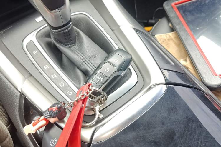 Used Ford Mondeo 2013 2.0L GTDi 200 Luxury Model