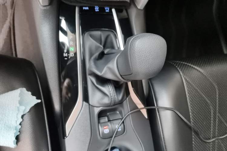 Used Toyota Corolla Cross 2022 2.0L Pioneer Edition Gear Lever