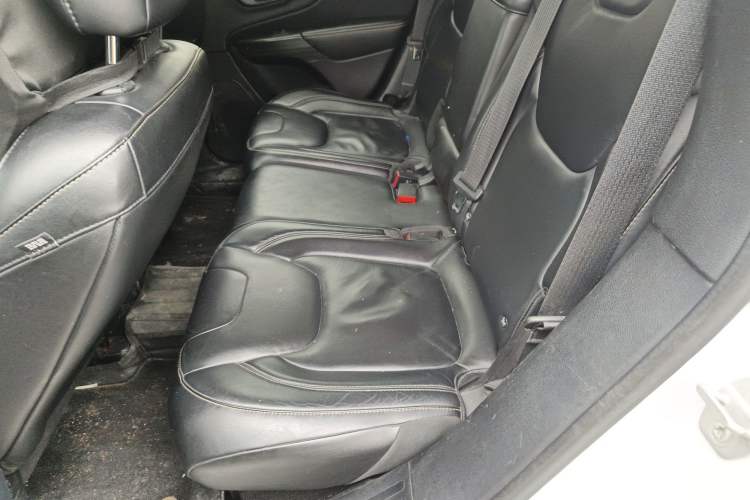 Used Jeep Cherokee 2014 2.4L Luxury Edition