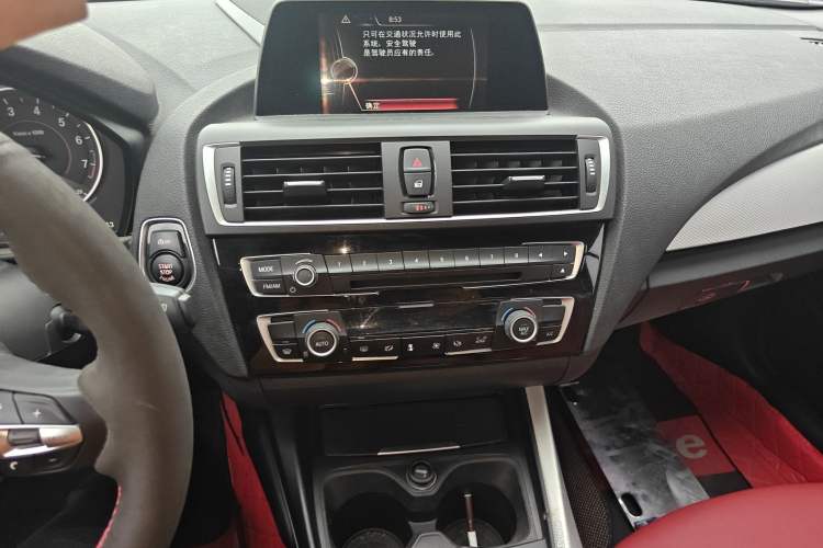 Used BMW 2 Series 2015 220i Convertible Coupe Leading Model
