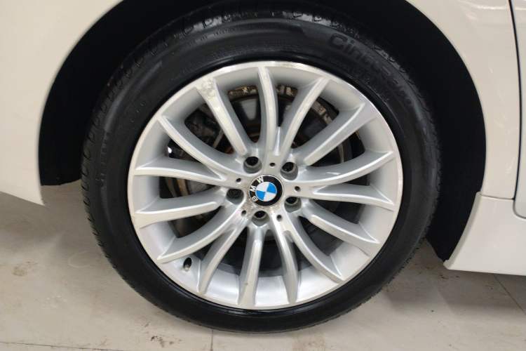 Used BMW 5 Series 2014 525Li Luxury Design Package