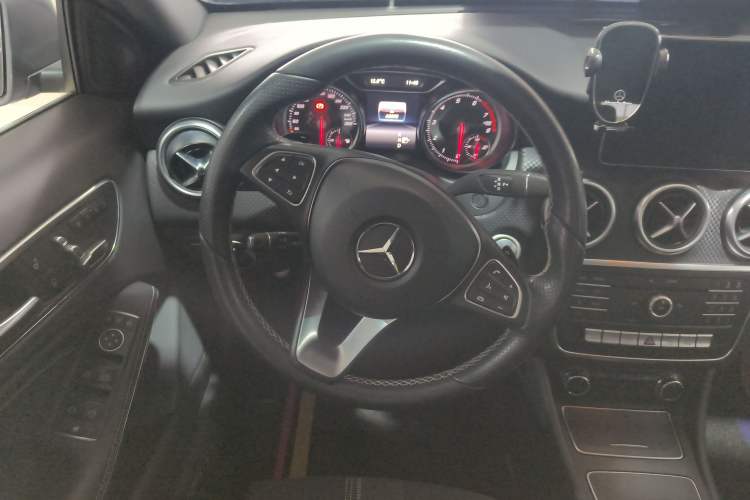 Used Mercedes-Benz A-Class 2017 Revised Version A 200 Fashion Edition