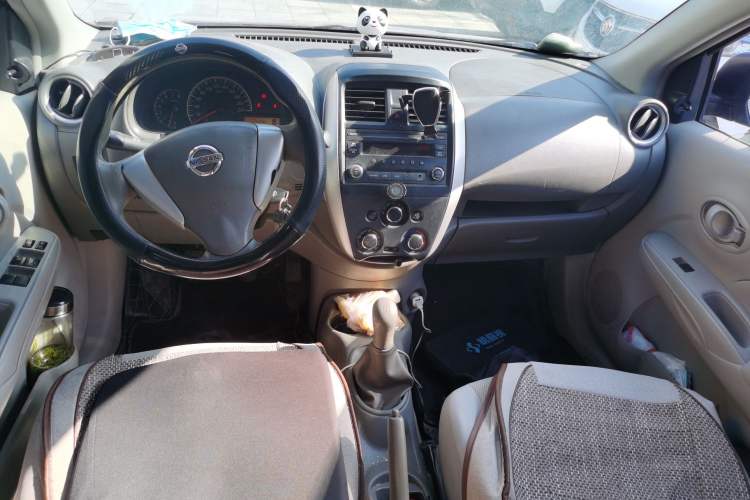 Used Nissan Sunny 2015 1.5XE Manual Comfort Edition
