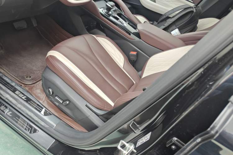 Used Geely Auto Monjaro L 2024 2.0TD High-Power Automatic Two-Wheel Drive Yunqi Version