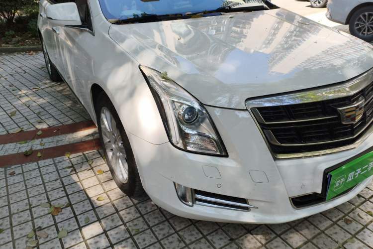 Used Cadillac XTS 2016 28T Elite Edition Right Front Headlight