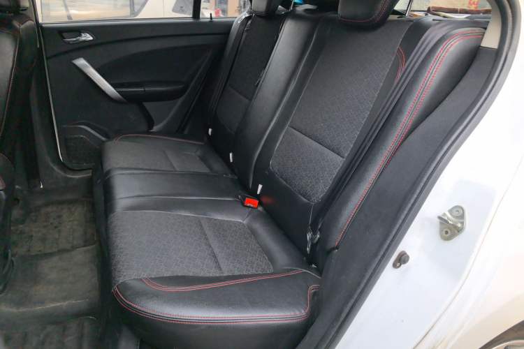 Used Cowin C3 2015 1.5L AMT Gold Diamond Edition