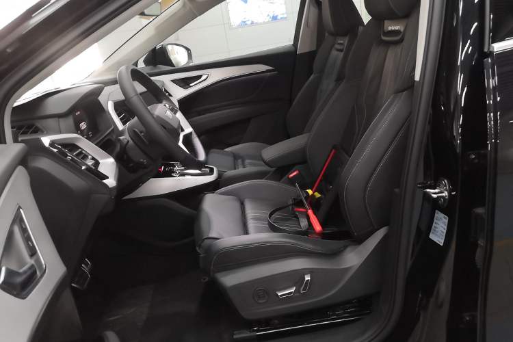 Used Audi Q5 e-tron 2023 40 e-tron Shining Edition Brocade Suit