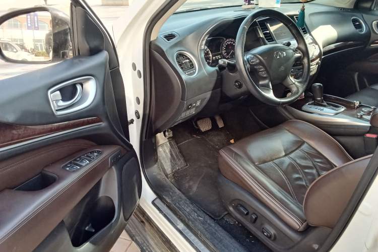 Used Infiniti QX60 2014 2.5 S/C Hybrid Two-Wheel Drive Excellence Edition