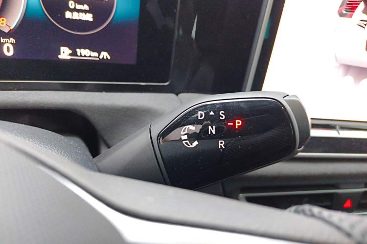 Used Volkswagen Tiguan L 2024 PRO 380TSI Four-Wheel Drive R-Line Prestige Edition
