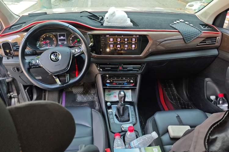 Used Volkswagen Tharu 2021 280TSI Two-Wheel-Drive Luxury Edition
