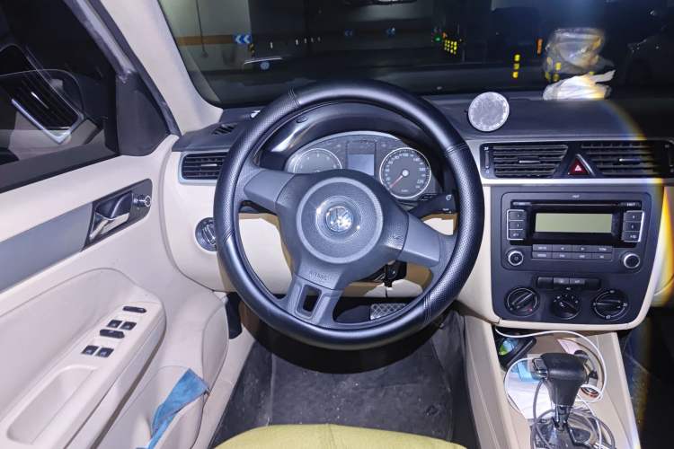 Used Volkswagen Bora 2012 1.6L Automatic Fashion Edition
